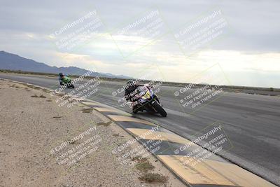 media/Sep-21-2025-Race Pace (Sun) [[98bf33ef95]]/Verified/3-Turn 11 Inside (850am)/